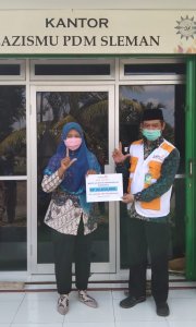 Read more about the article LazisMu MBS Serahkan Bantuan Peduli Palestina ke LazisMu PDM Sleman