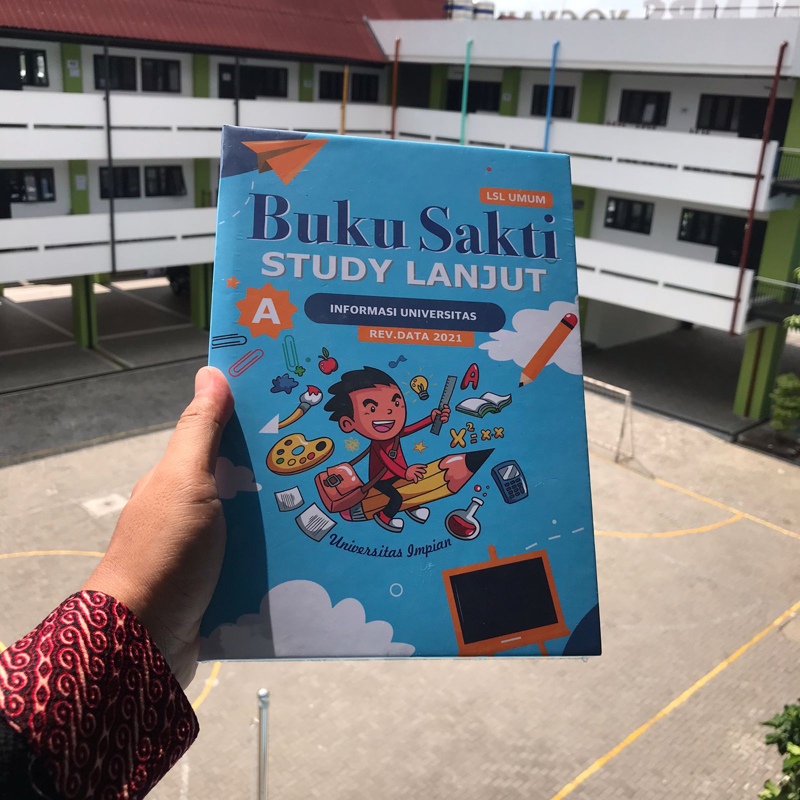 Read more about the article Lembaga Studi Lanjut Luncurkan Buku Sakti