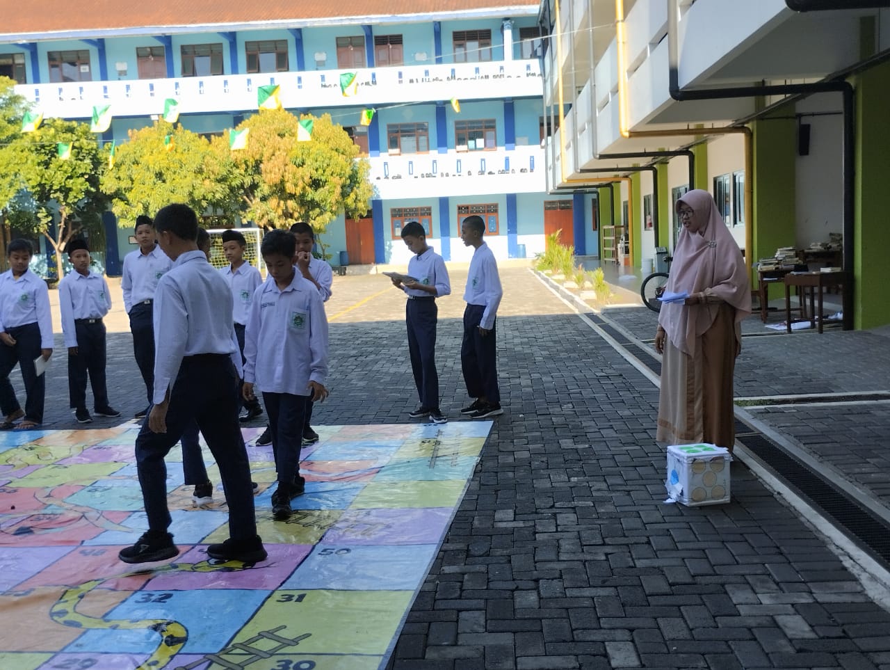 Read more about the article Ular Tangga IPA, Seru dan Menyenangkan!
