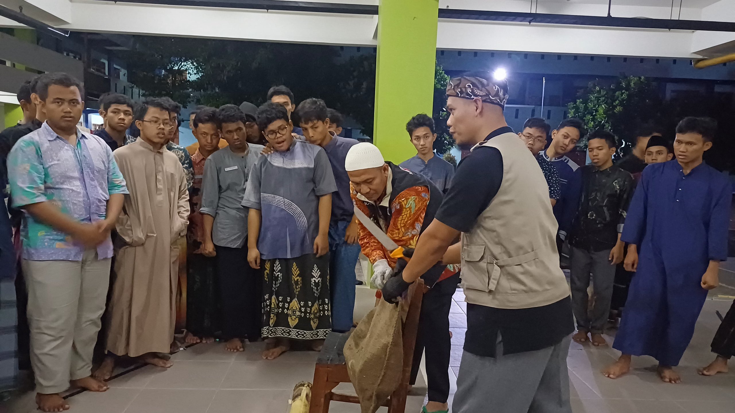 Read more about the article Santri MBS Dilatih Jadi Juru Sembelih Halal