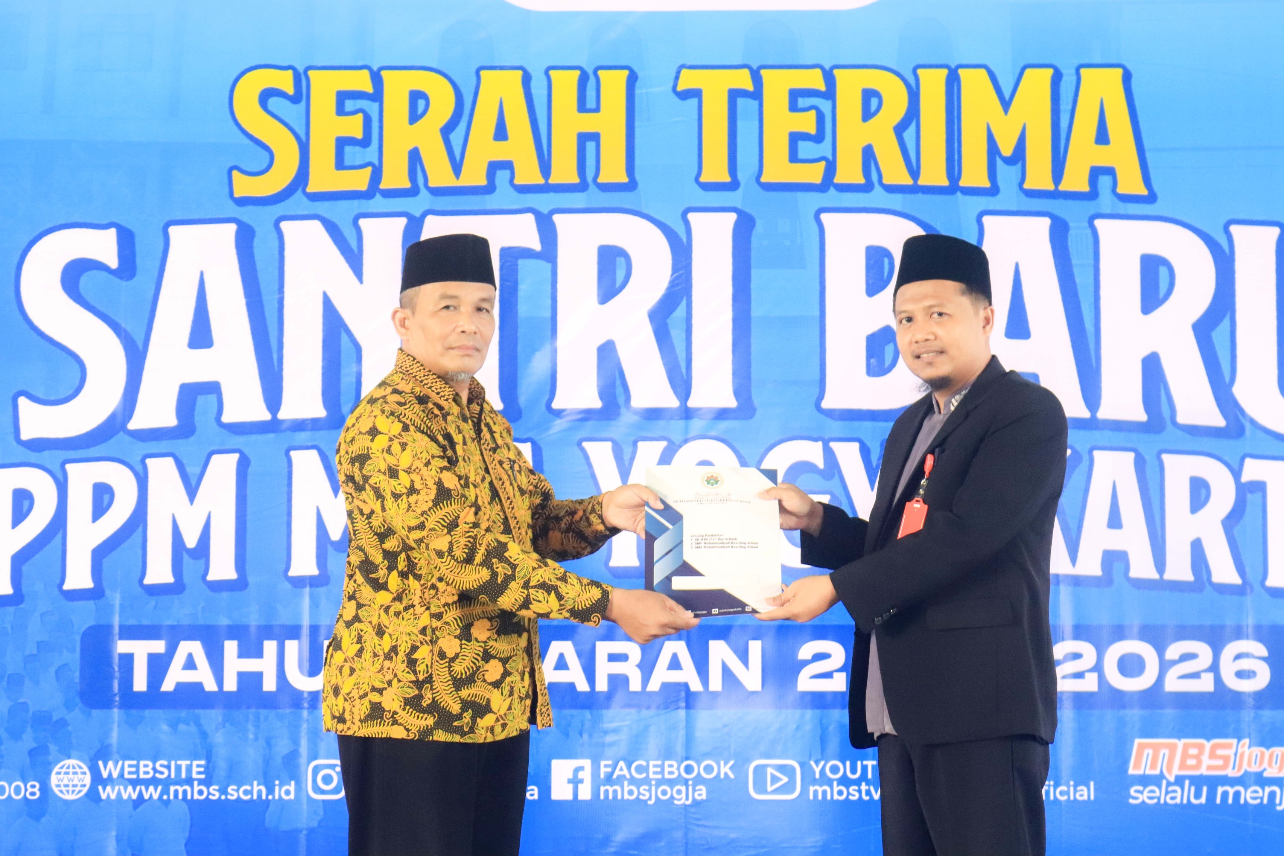 Read more about the article Serah Terima Santri Baru PSB MBS Yogyakarta Tahun Ajaran 2025/2026: 720 Santri Hadir dari Berbagai Daerah hingga Johor Bahru