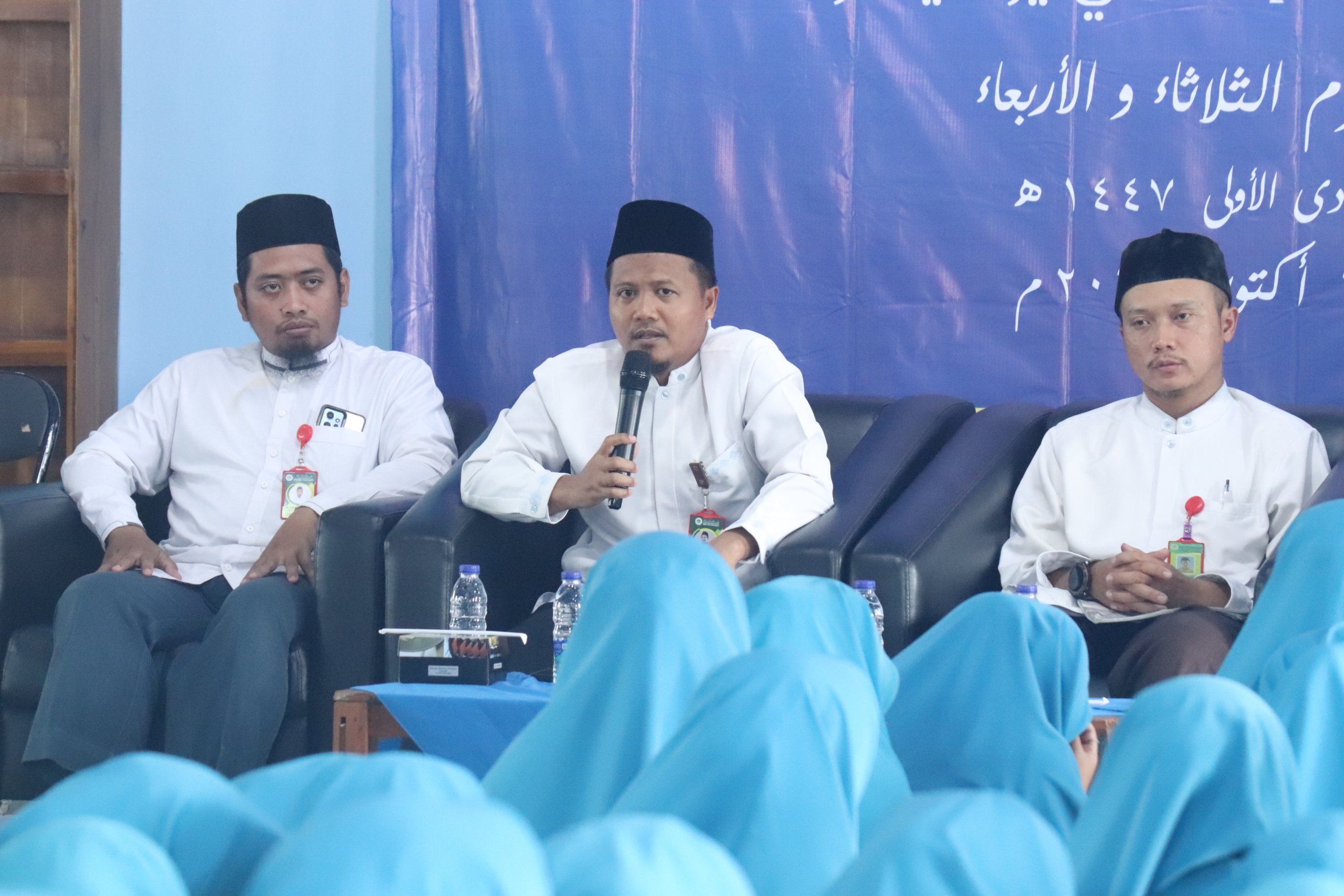 Read more about the article Muntada Turats: Gali Dalil Usul Fiqih, 311 Santri Tekuni Kitab Klasik
