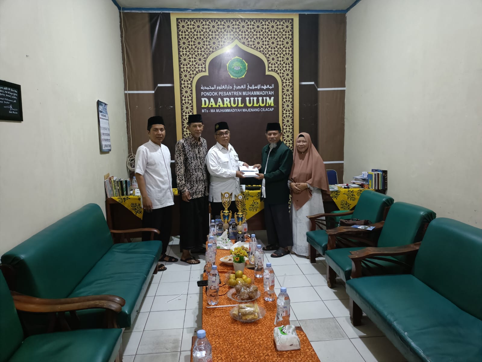 You are currently viewing MBS Berikan Bantuan untuk Pemulihan Asrama Pondok Pesantren Daarul Ulum Majenang