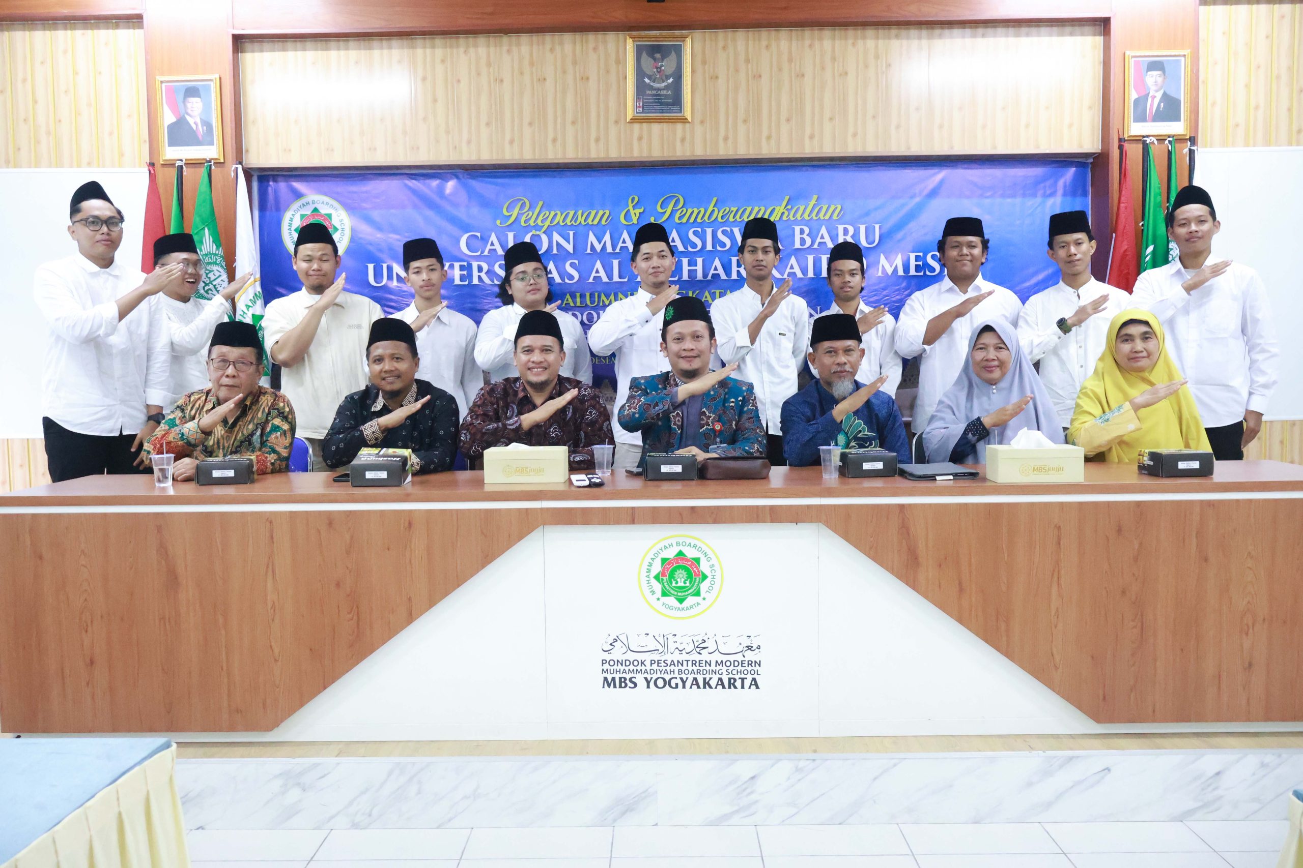 Read more about the article 29 Santriwan dan Santriwati PPM MBS Yogyakarta diterima di Universitas Al-Azhar, Kairo, Mesir