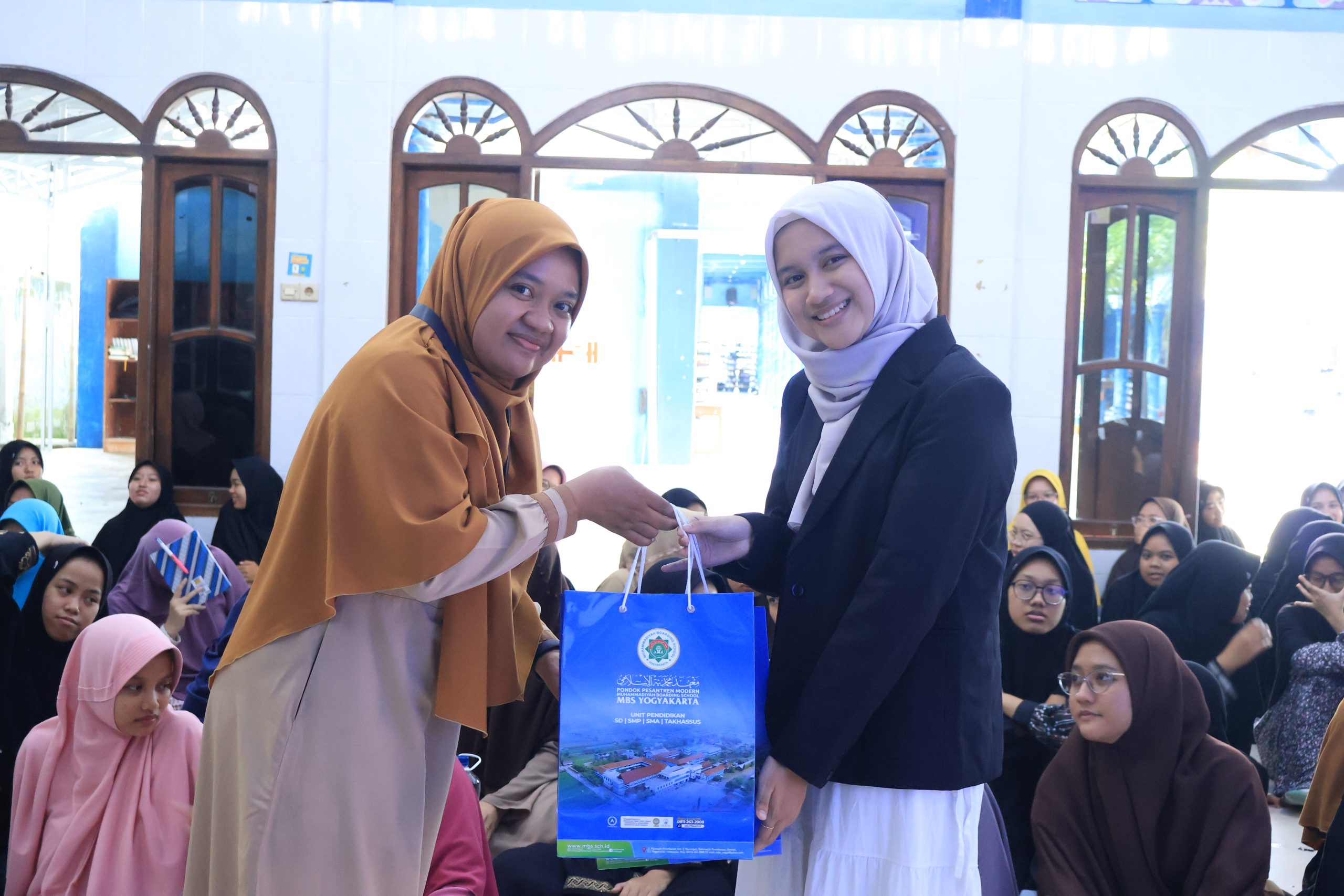 Read more about the article Pembekalan Kelas 12: Mula Beradab, Muda Berbakat, Lulus Terhormat