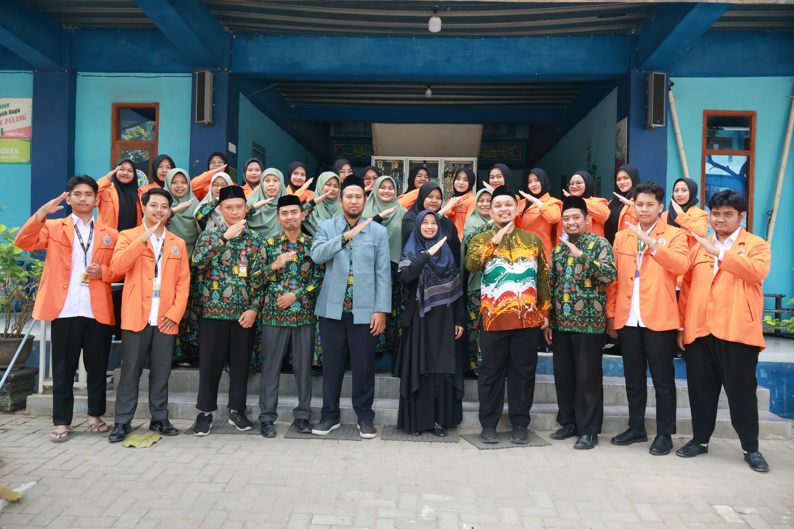 Read more about the article Mahasiswa PLP 2 UAD Tuntaskan Praktik Mengajar di MBS Yogya
